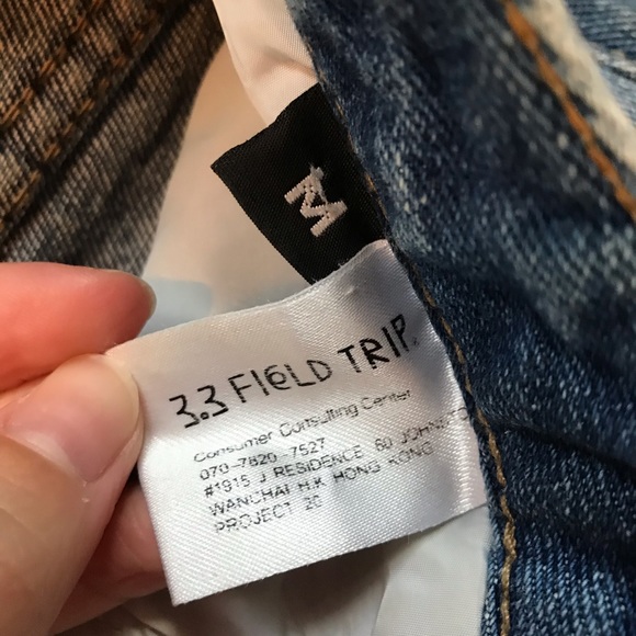 High waisted denim shorts -bought in Hong Kong - Picture 7 of 7